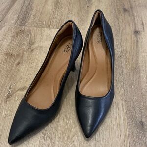 Women’s 9.5 Medium Heels